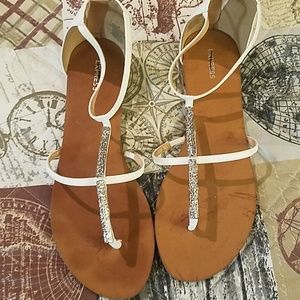 New Sandals never worn